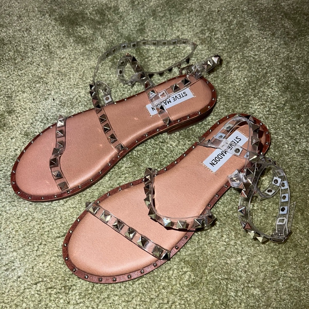 Steve Madden travel sandal
